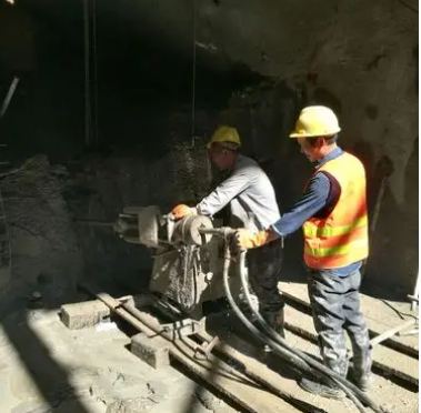 万年水下抗分散灌浆料特点 水下不分散注浆料介绍