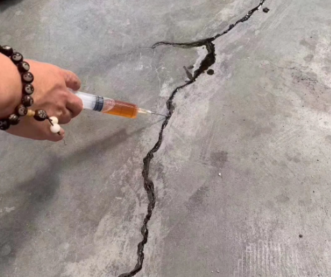 万年混凝土裂缝修补技术详解​
